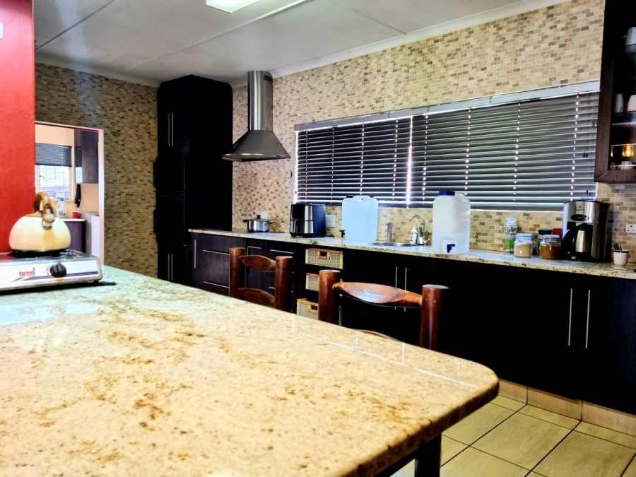 3 Bedroom Property for Sale in Rhodesdene Northern Cape